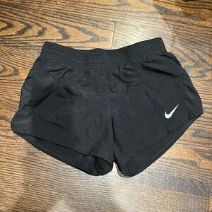 Nike gym shorts (lined)